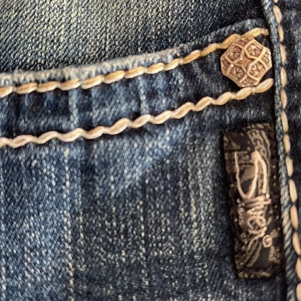 Silver Suki Capri blue jeans denim western stitching embroidery EUC 28 cowgirl